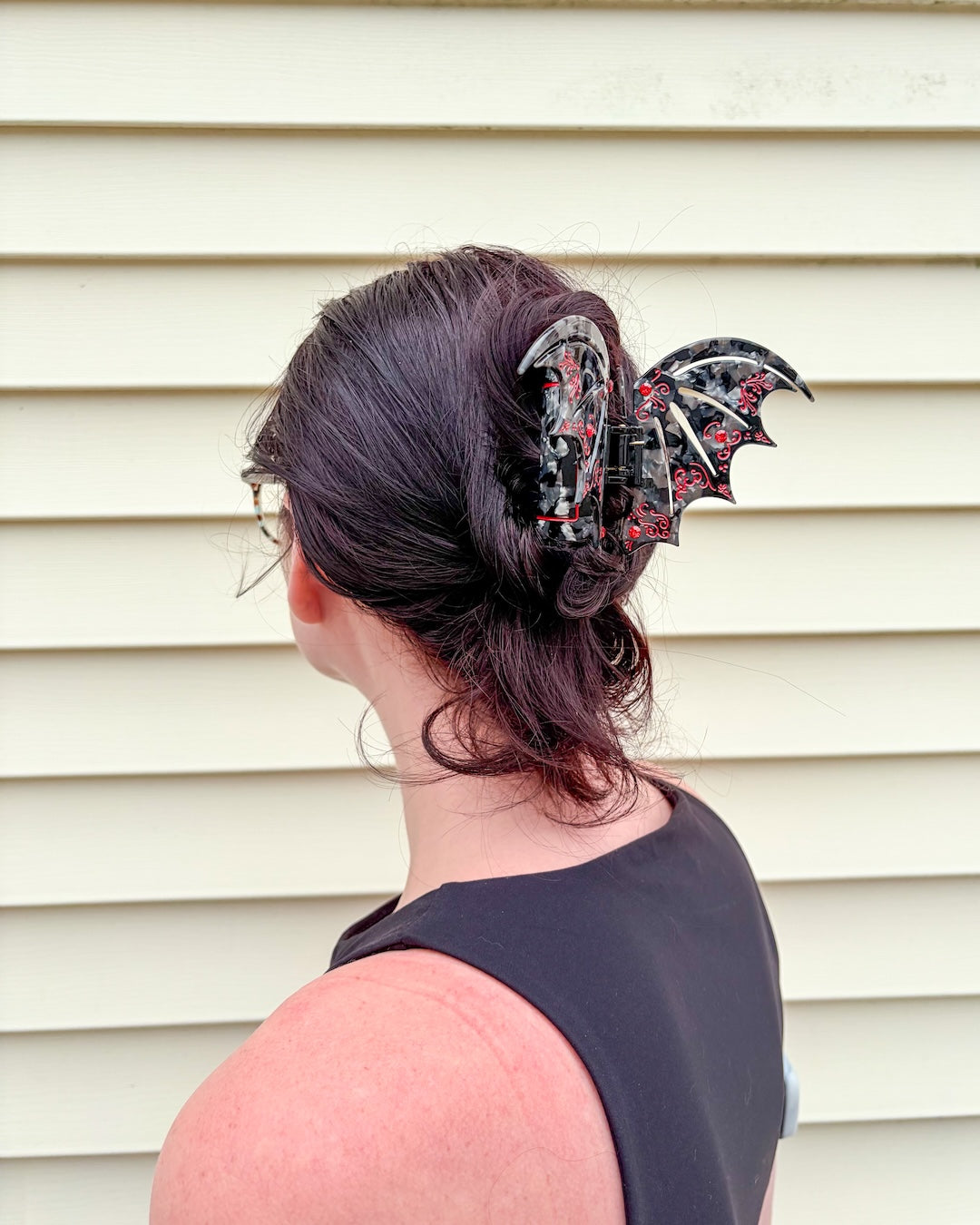 Bat Wing Claw Clip - Red