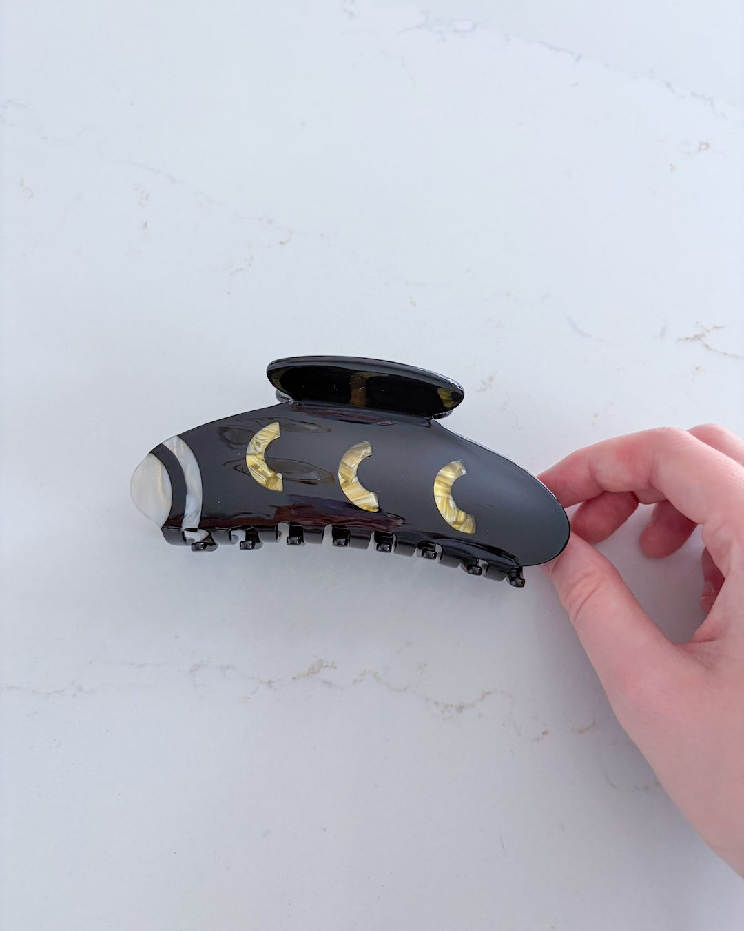 Magpie Hair Claw Clip