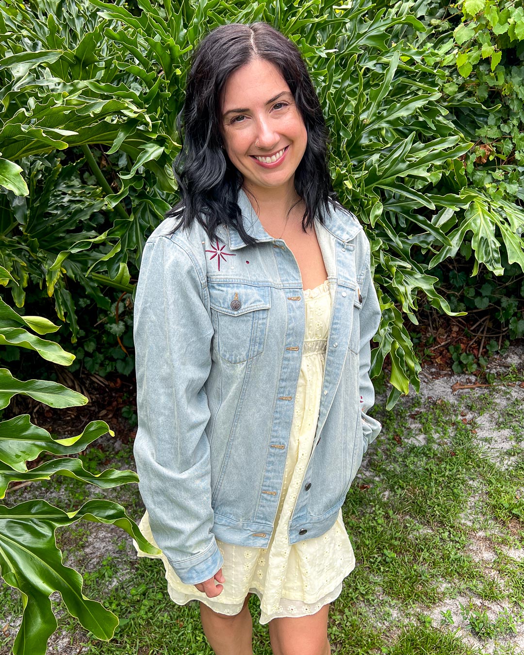 ROMANTASY CON PICK UP Sun Dragon Embroidered Jean Jacket