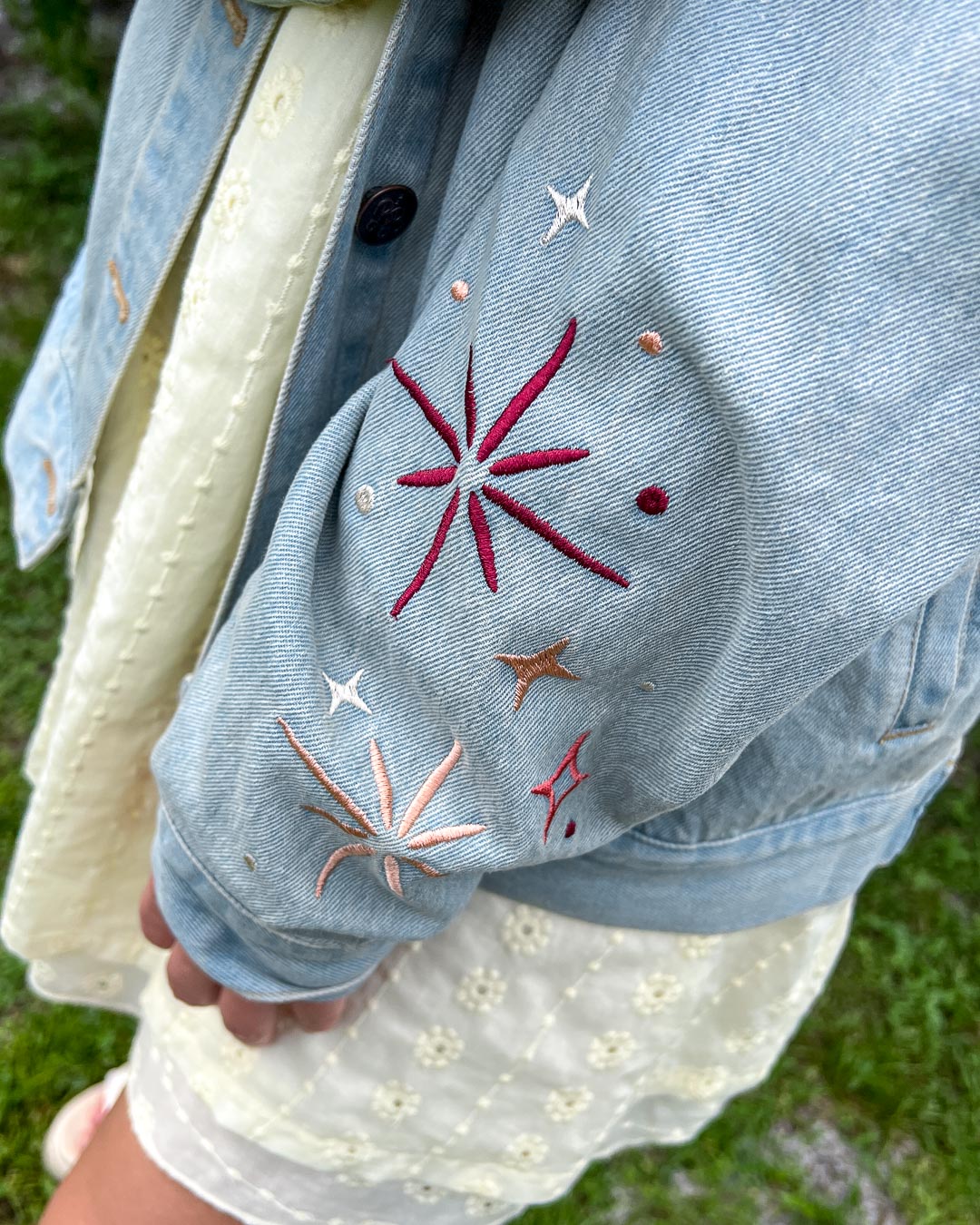 ROMANTASY CON PICK UP Sun Dragon Embroidered Jean Jacket