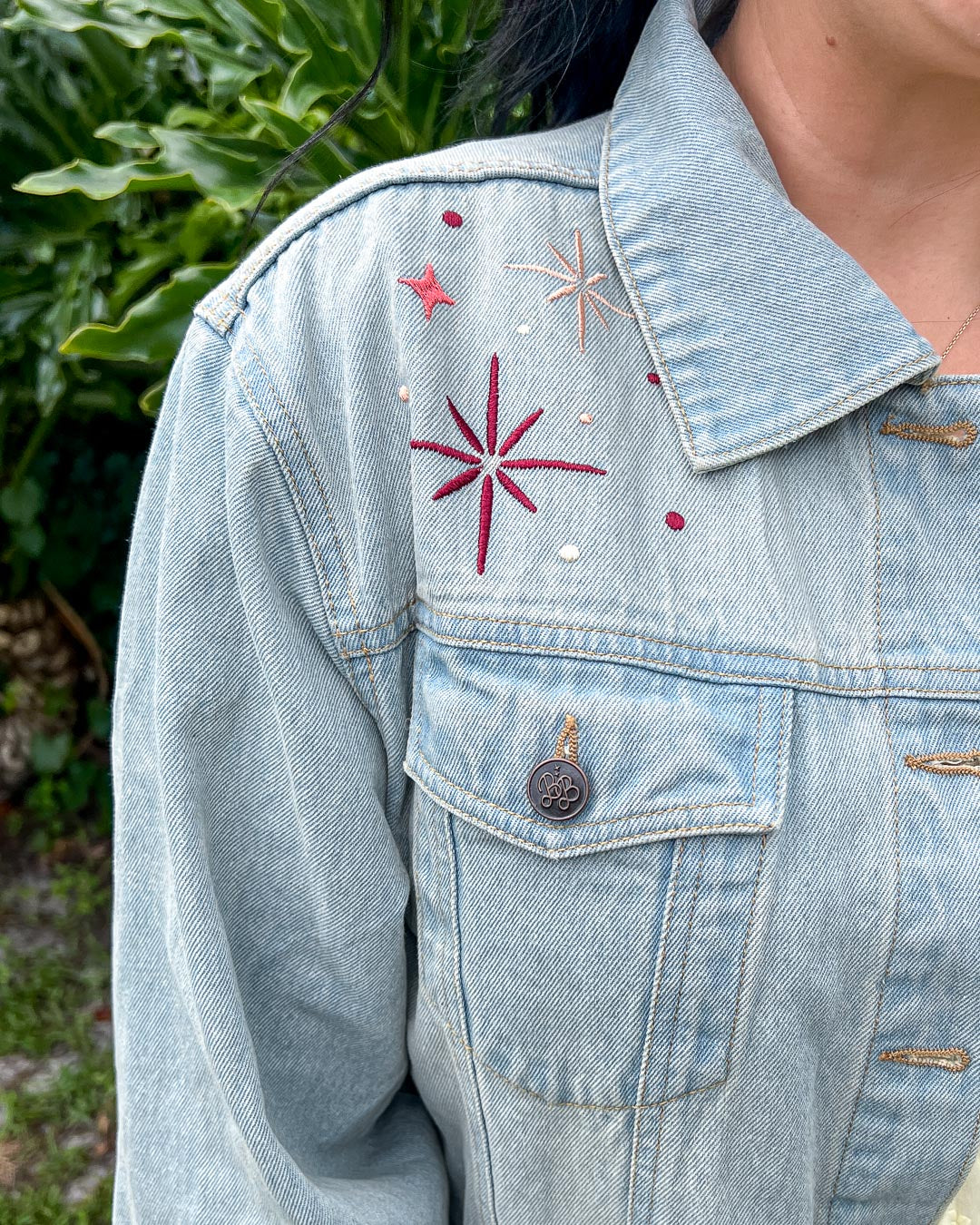 ROMANTASY CON PICK UP Sun Dragon Embroidered Jean Jacket